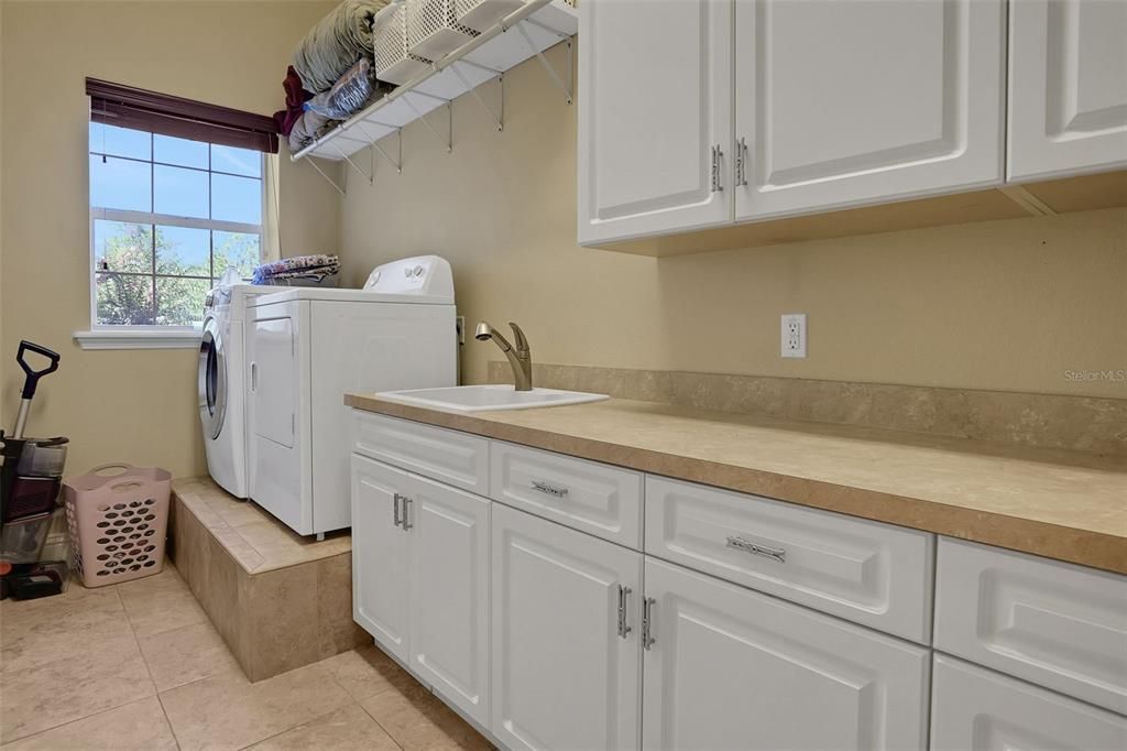 For Sale: $1,690,000 (4 beds, 4 baths, 4781 Square Feet)
