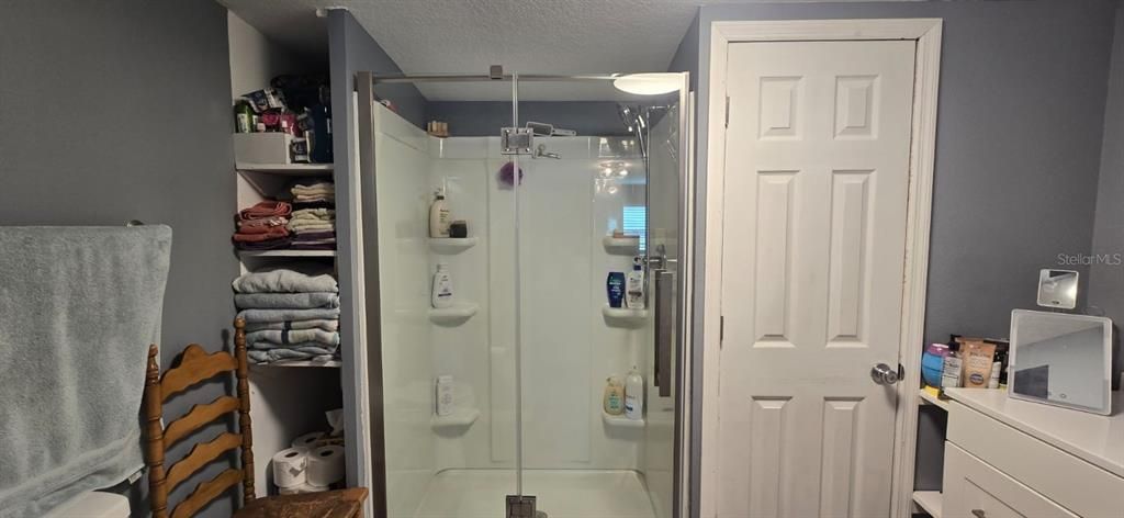 For Sale: $125,000 (2 beds, 1 baths, 1344 Square Feet)