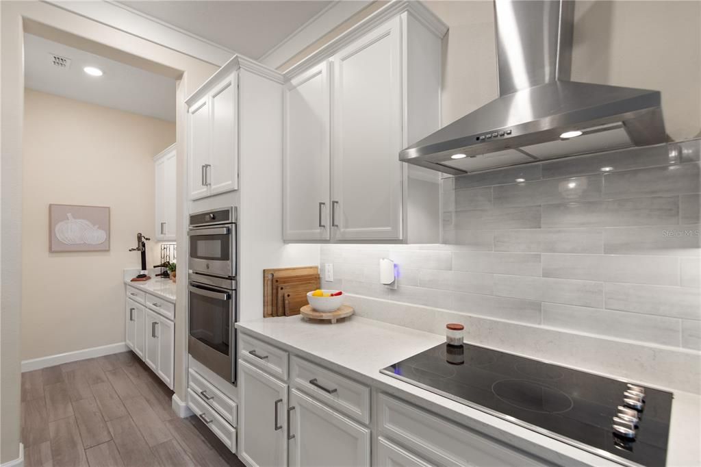 En Venta: $483,000 (3 camas, 2 baños, 2387 Pies cuadrados)