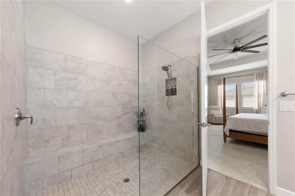 En Venta: $483,000 (3 camas, 2 baños, 2387 Pies cuadrados)