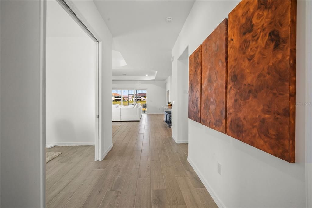 En Venta: $499,000 (3 camas, 3 baños, 2246 Pies cuadrados)