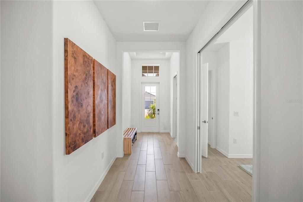 En Venta: $499,000 (3 camas, 3 baños, 2246 Pies cuadrados)