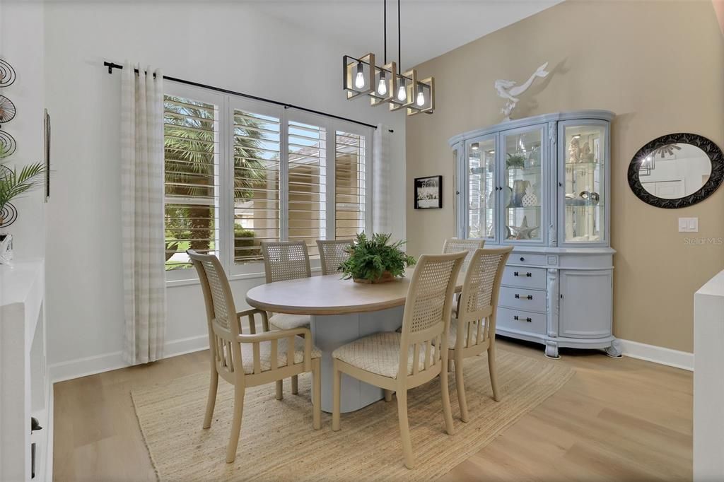 For Sale: $679,900 (3 beds, 2 baths, 1948 Square Feet)