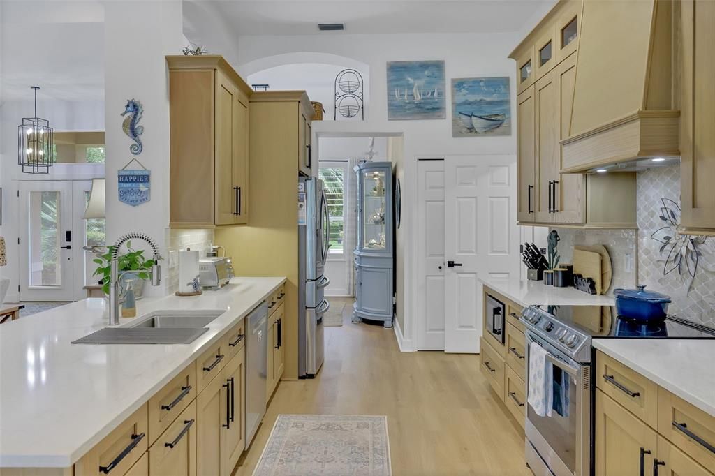 For Sale: $679,900 (3 beds, 2 baths, 1948 Square Feet)