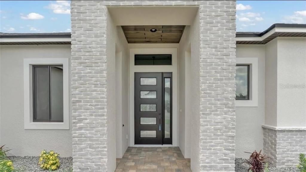 For Rent: $5,300 (4 beds, 2 baths, 2216 Square Feet)