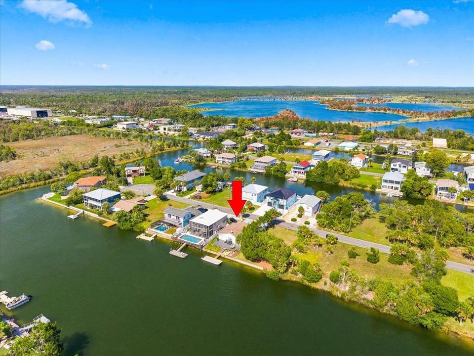 En Venta: $379,900 (3 camas, 2 baños, 1302 Pies cuadrados)