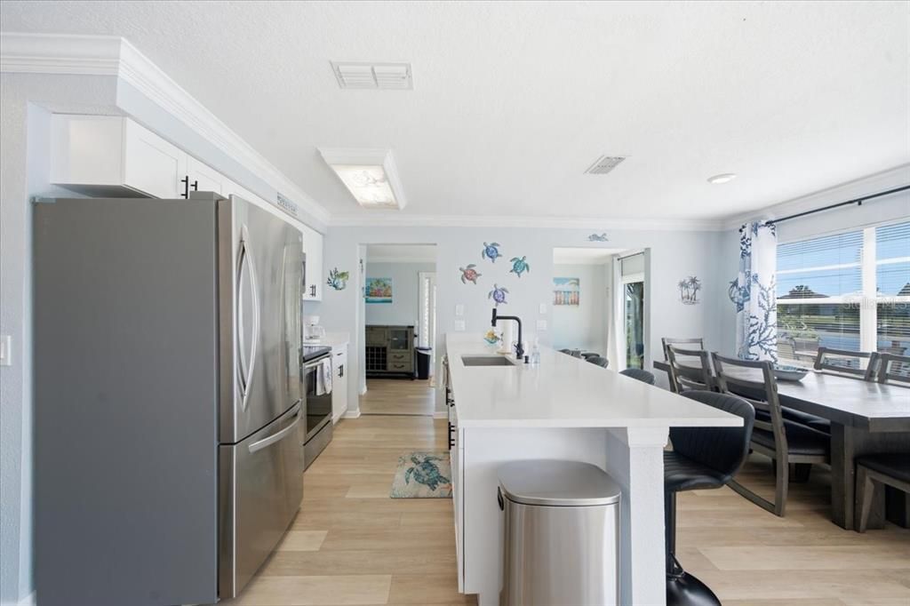 En Venta: $379,900 (3 camas, 2 baños, 1302 Pies cuadrados)