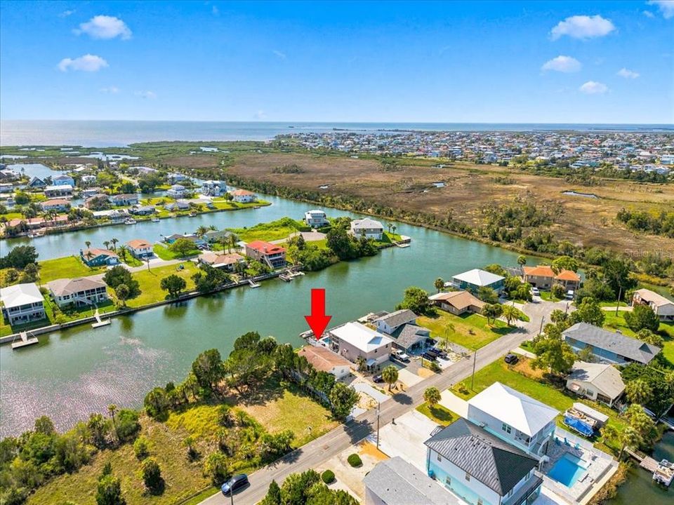 En Venta: $379,900 (3 camas, 2 baños, 1302 Pies cuadrados)