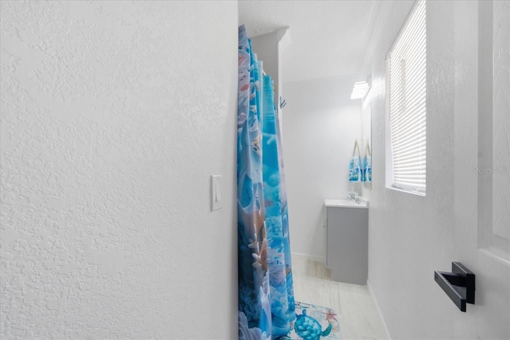 En Venta: $379,900 (3 camas, 2 baños, 1302 Pies cuadrados)