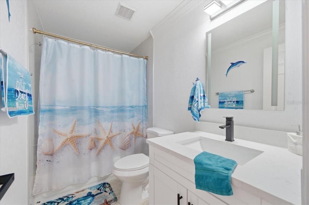 En Venta: $379,900 (3 camas, 2 baños, 1302 Pies cuadrados)
