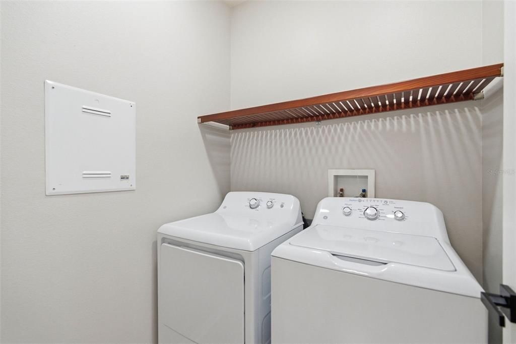 В аренду: $2,250 (3 спален, 2 ванн, 1630 Квадратных фут)
