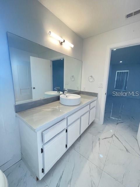 En Renta: $2,400 (3 camas, 2 baños, 1744 Pies cuadrados)