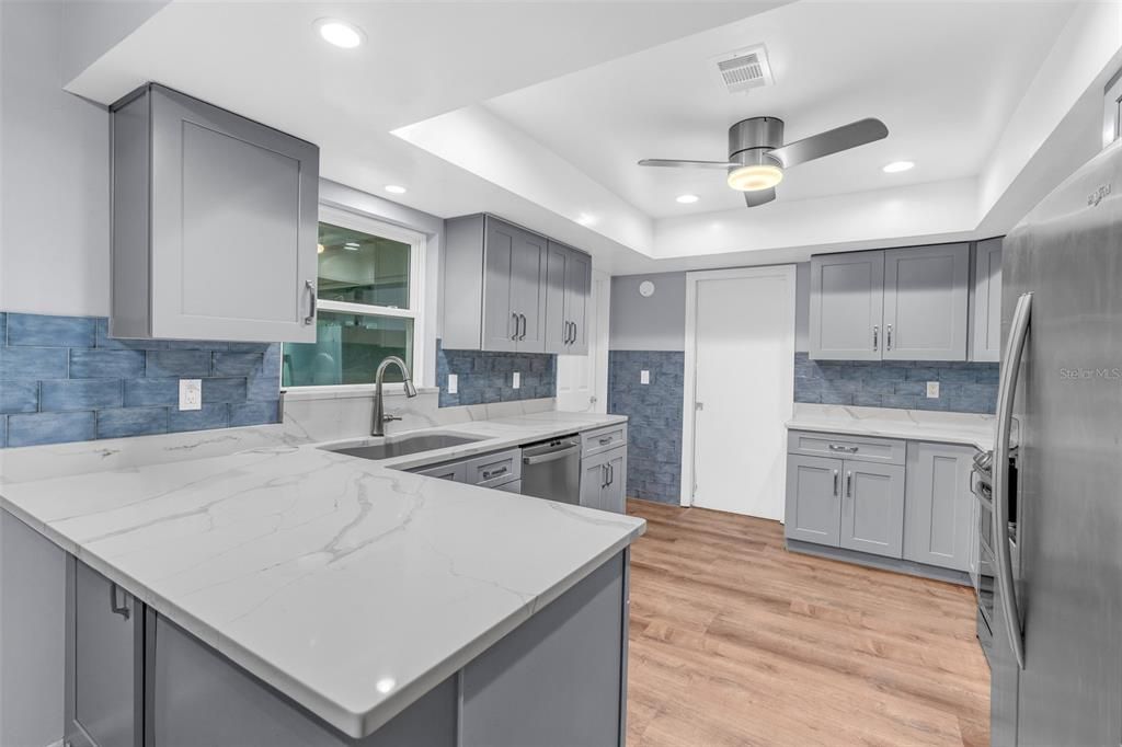 For Sale: $395,000 (3 beds, 2 baths, 1956 Square Feet)