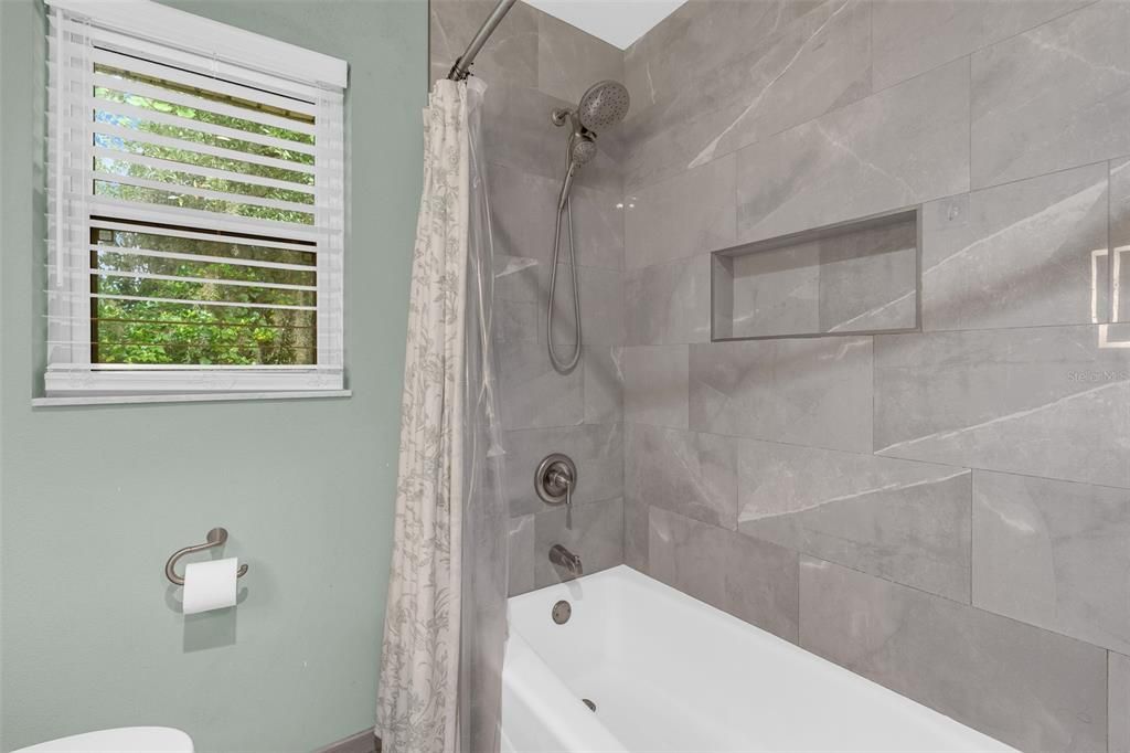 For Sale: $395,000 (3 beds, 2 baths, 1956 Square Feet)