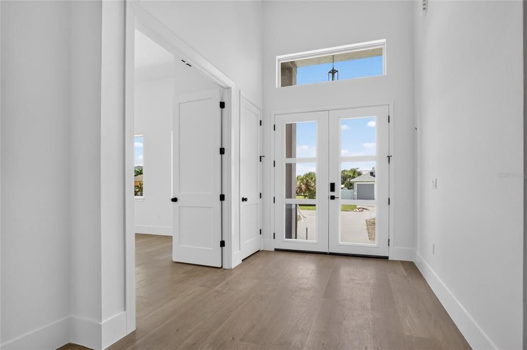 En Venta: $475,000 (4 camas, 3 baños, 2346 Pies cuadrados)