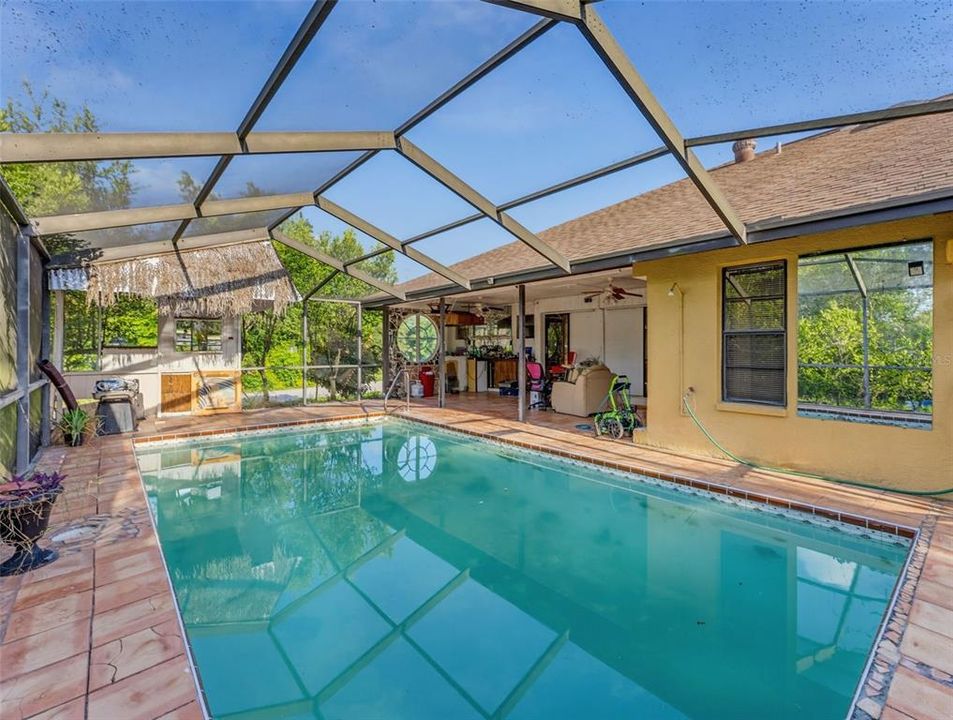 En Venta: $340,000 (3 camas, 2 baños, 1938 Pies cuadrados)