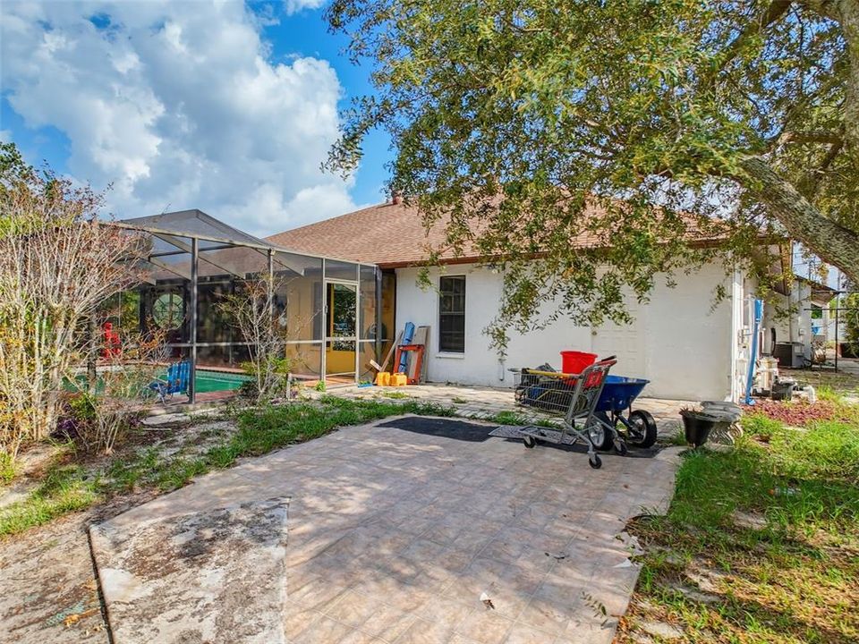 En Venta: $340,000 (3 camas, 2 baños, 1938 Pies cuadrados)