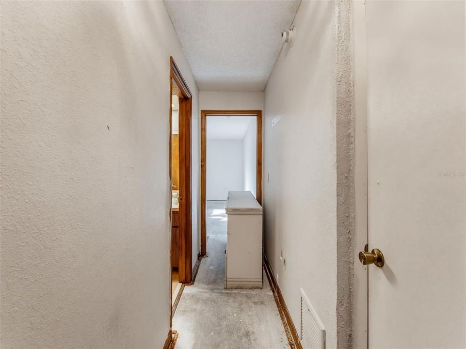 En Venta: $340,000 (3 camas, 2 baños, 1938 Pies cuadrados)