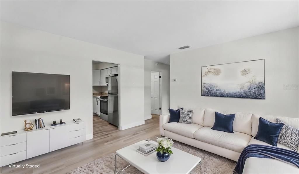 На продажу: $199,900 (3 спален, 1 ванн, 874 Квадратных фут)