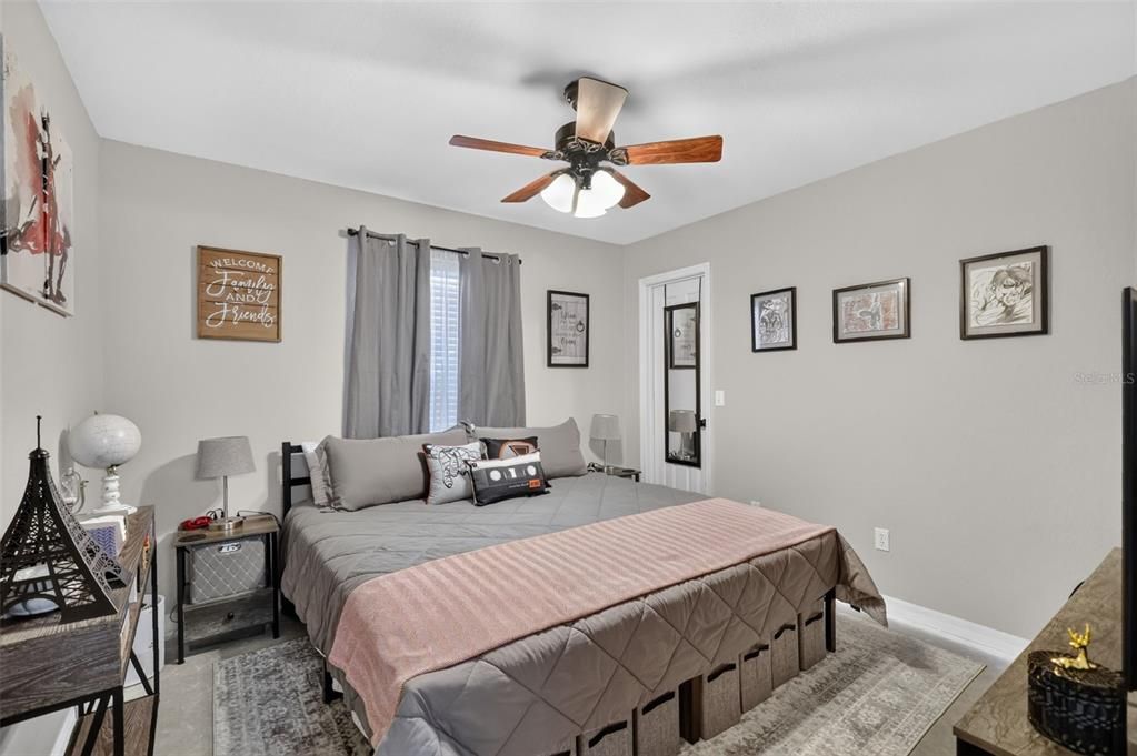 For Sale: $274,500 (3 beds, 2 baths, 1435 Square Feet)