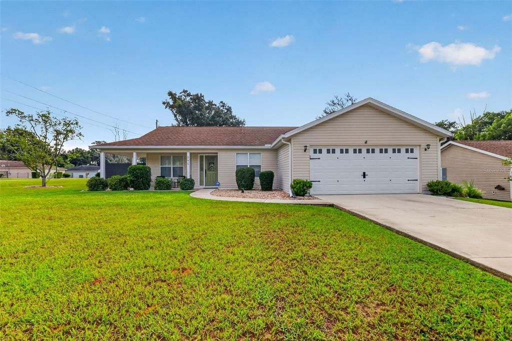 For Sale: $274,500 (3 beds, 2 baths, 1435 Square Feet)