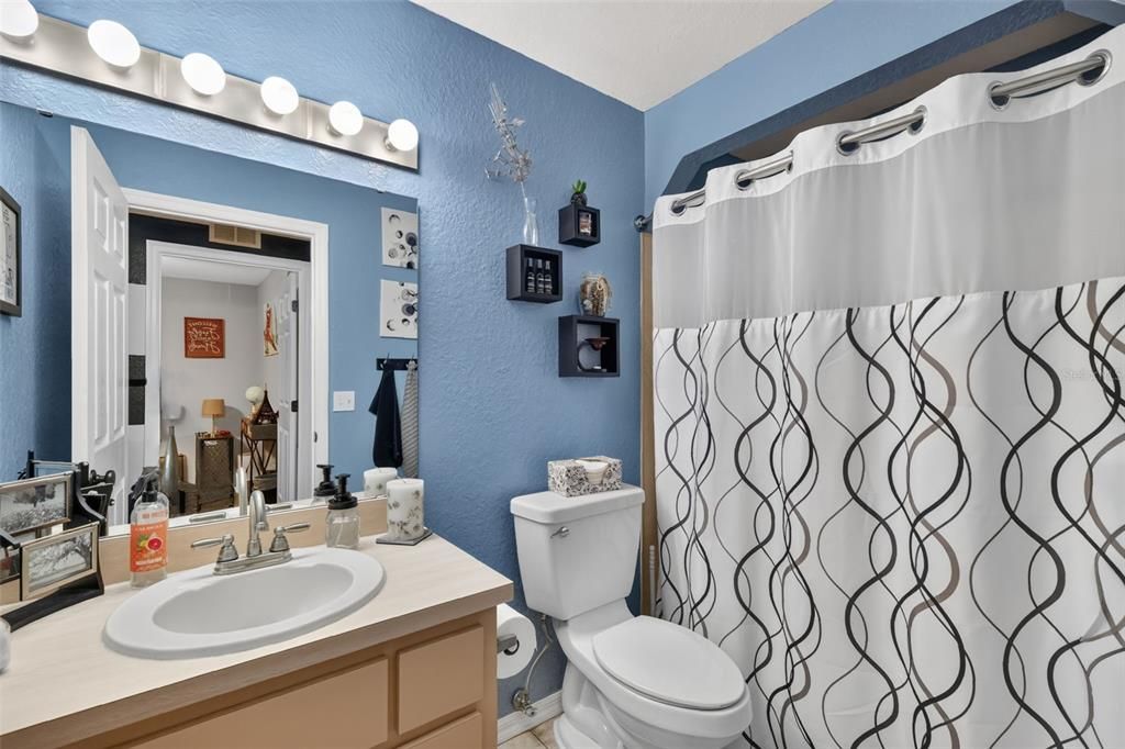 For Sale: $274,500 (3 beds, 2 baths, 1435 Square Feet)