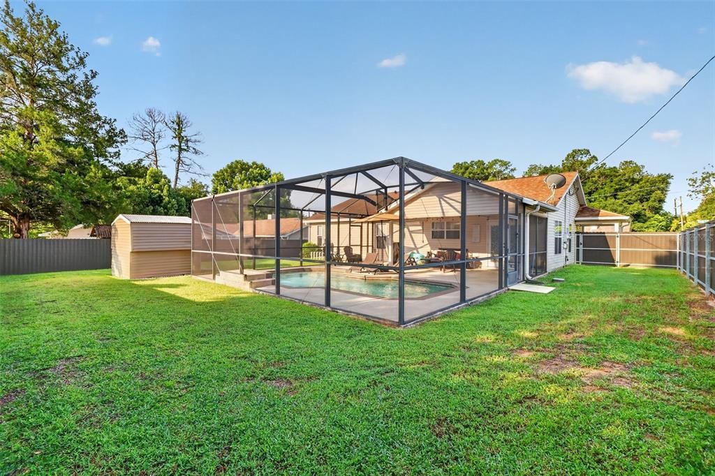 For Sale: $274,500 (3 beds, 2 baths, 1435 Square Feet)