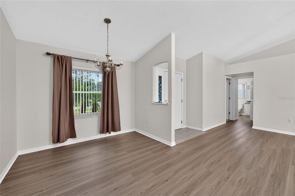 En Venta: $259,000 (3 camas, 2 baños, 1295 Pies cuadrados)
