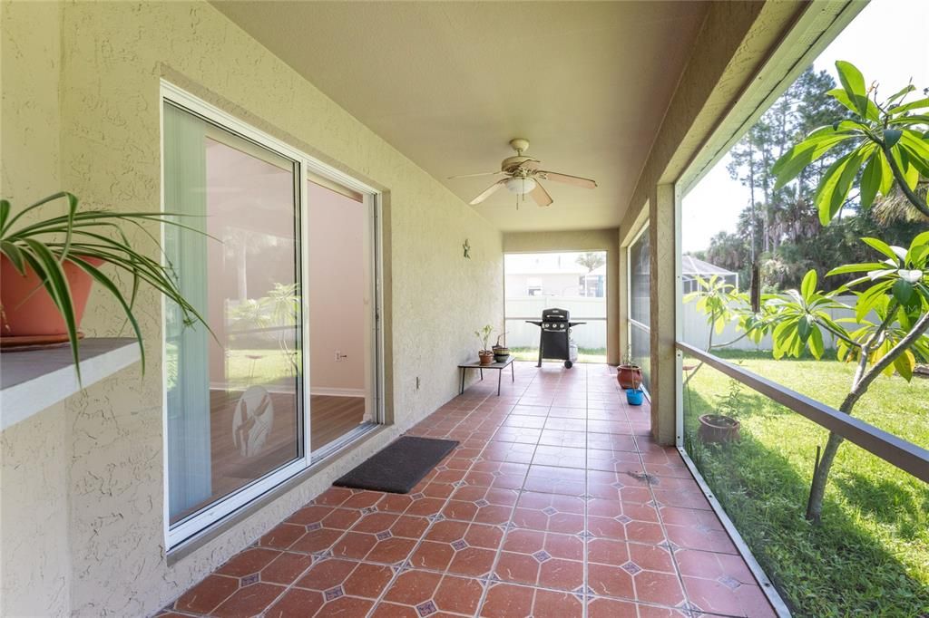 En Venta: $259,000 (3 camas, 2 baños, 1295 Pies cuadrados)