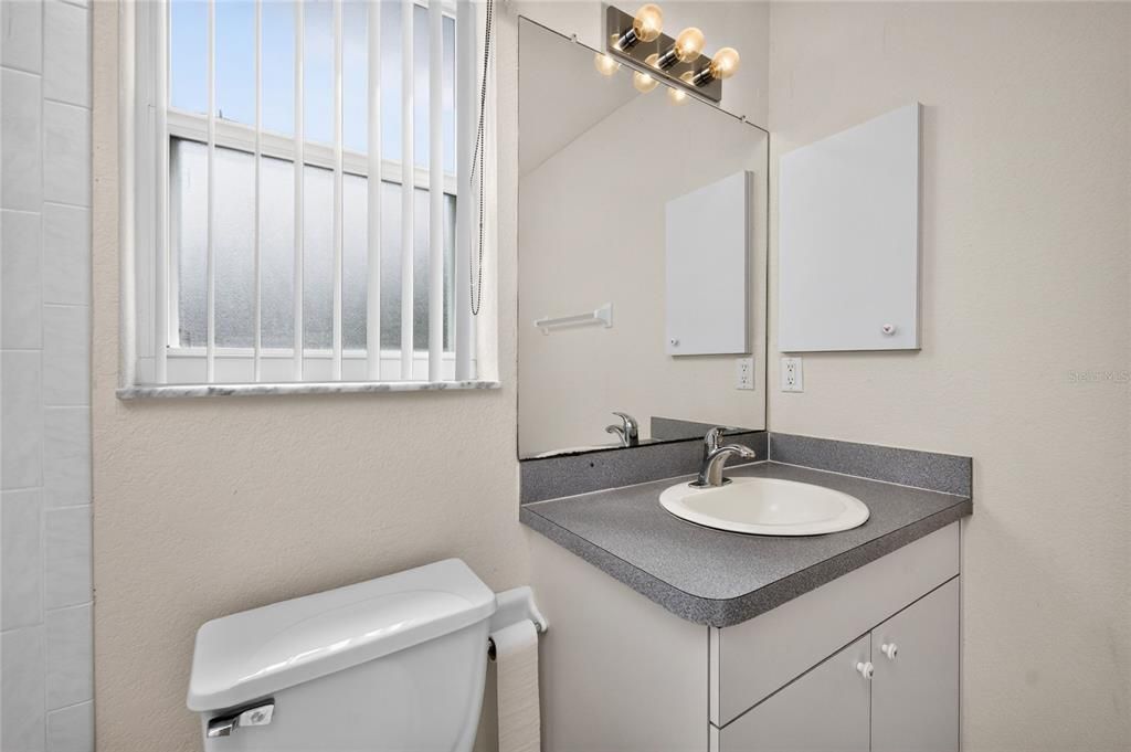 En Venta: $259,000 (3 camas, 2 baños, 1295 Pies cuadrados)