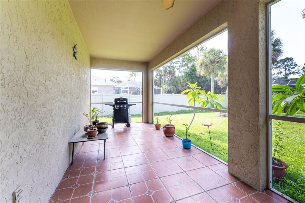 En Venta: $259,000 (3 camas, 2 baños, 1295 Pies cuadrados)