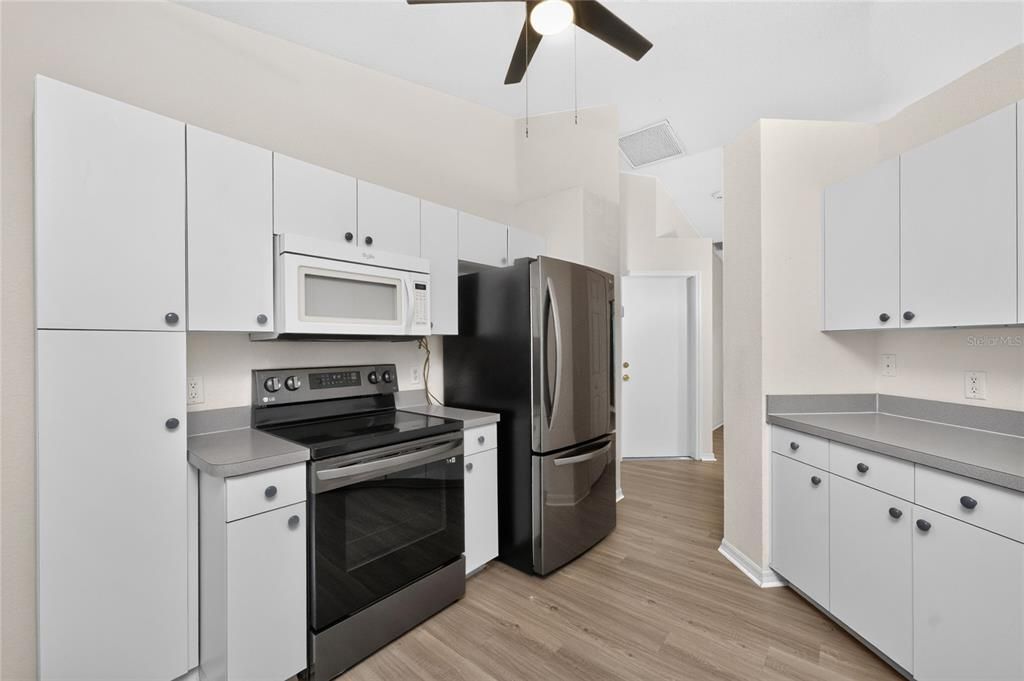 En Venta: $259,000 (3 camas, 2 baños, 1295 Pies cuadrados)