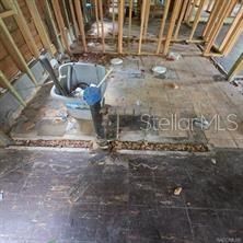 На продажу: $134,500 (3 спален, 1 ванн, 1806 Квадратных фут)