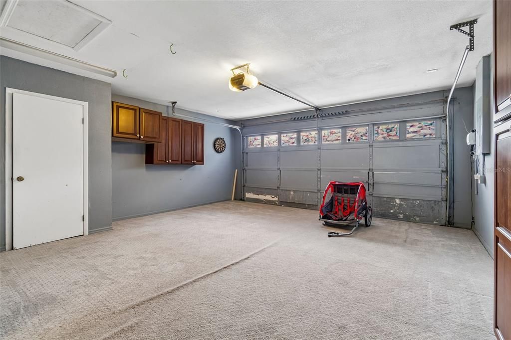 For Sale: $299,999 (3 beds, 2 baths, 1496 Square Feet)