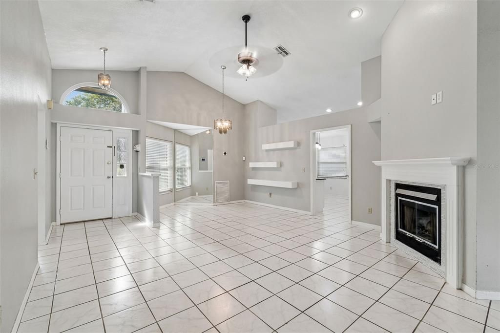 For Sale: $299,999 (3 beds, 2 baths, 1496 Square Feet)