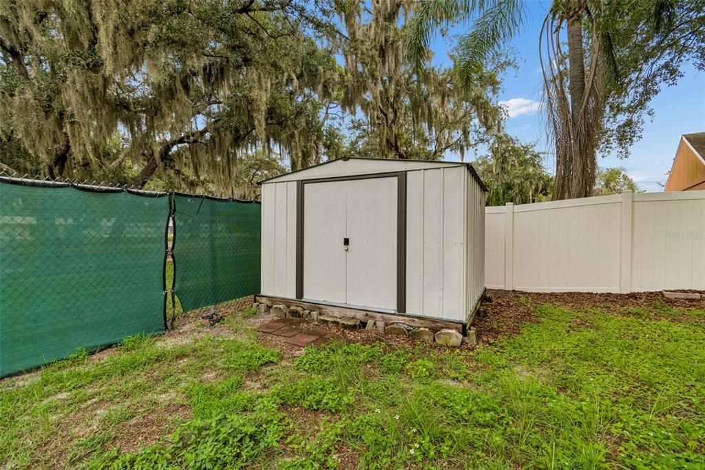 For Sale: $299,999 (3 beds, 2 baths, 1496 Square Feet)