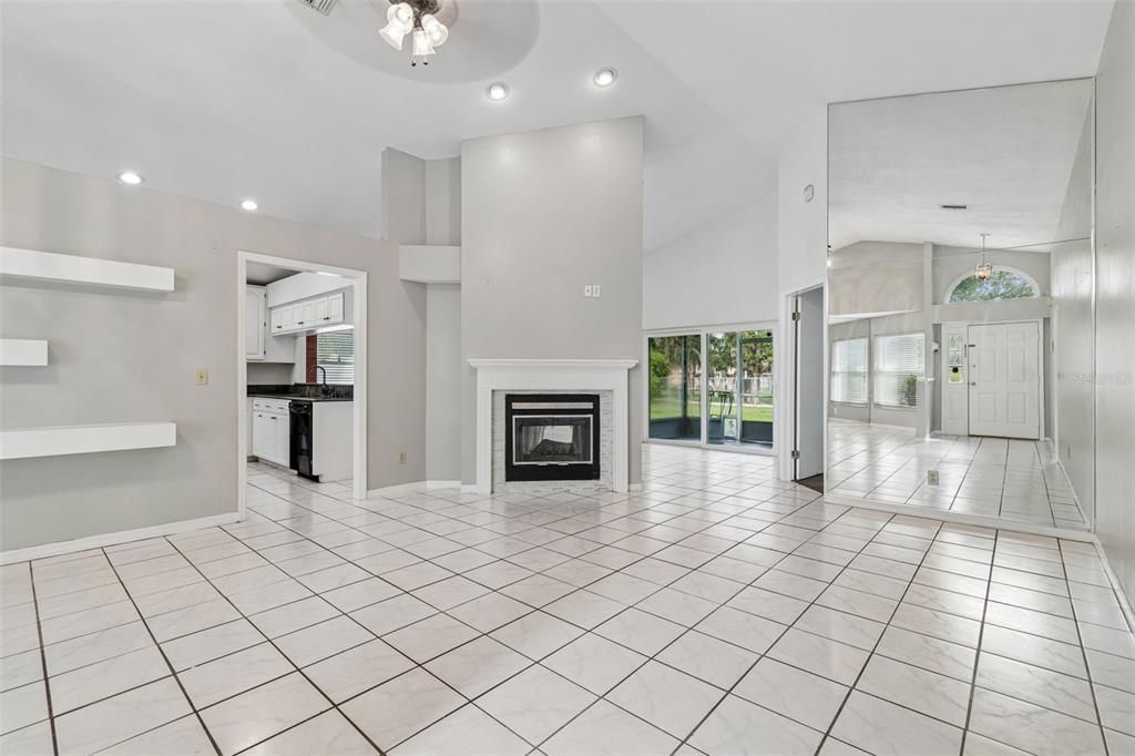 For Sale: $299,999 (3 beds, 2 baths, 1496 Square Feet)