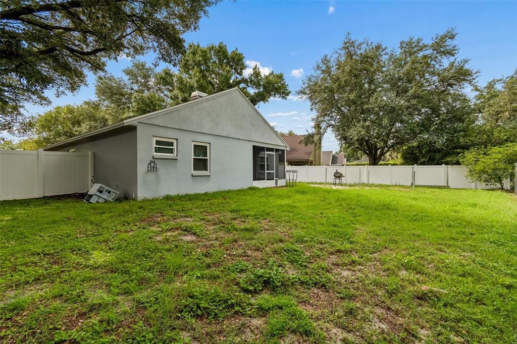 For Sale: $299,999 (3 beds, 2 baths, 1496 Square Feet)