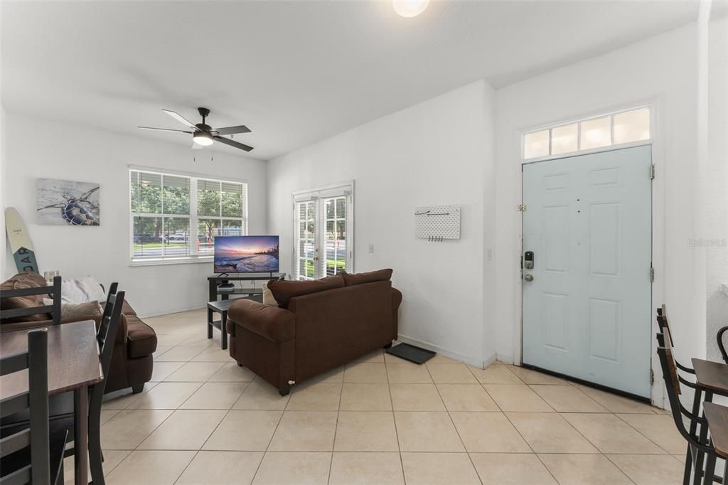 En Venta: $260,000 (4 camas, 3 baños, 1470 Pies cuadrados)