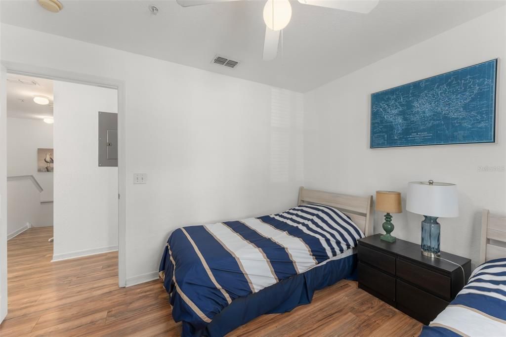 En Venta: $260,000 (4 camas, 3 baños, 1470 Pies cuadrados)