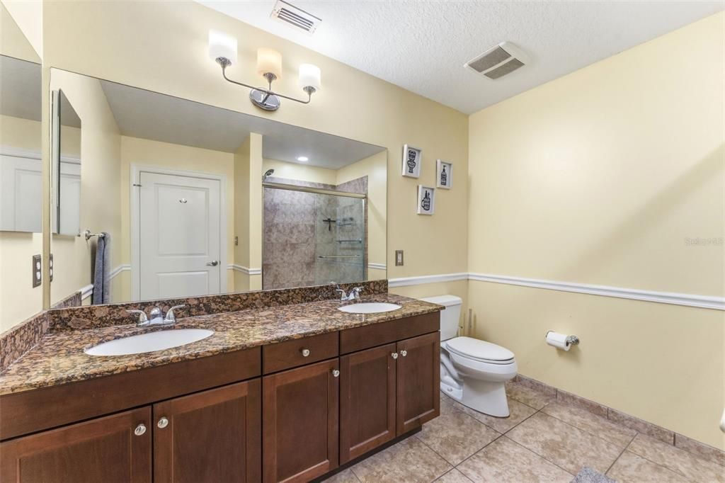 На продажу: $530,000 (3 спален, 2 ванн, 1856 Квадратных фут)