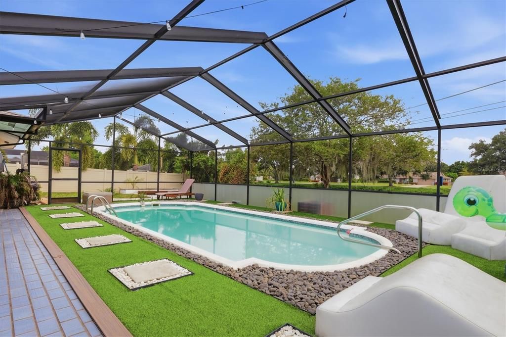 En Venta: $695,000 (2 camas, 2 baños, 1945 Pies cuadrados)