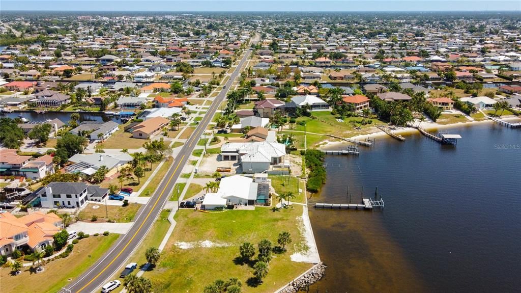 En Venta: $849,900 (0.35 acres)