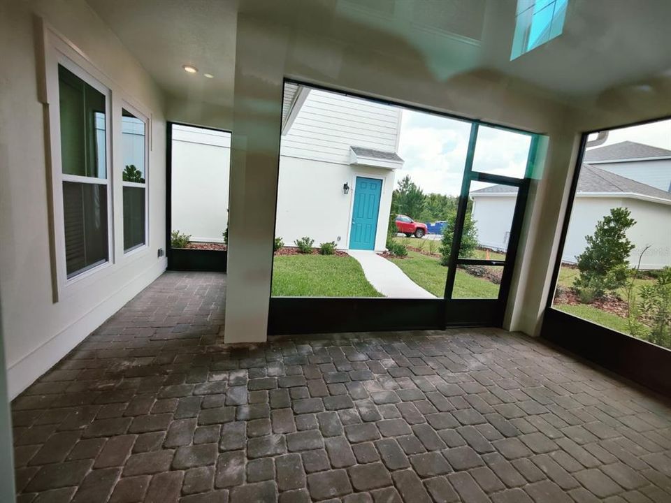 En Renta: $3,999 (4 camas, 3 baños, 2650 Pies cuadrados)
