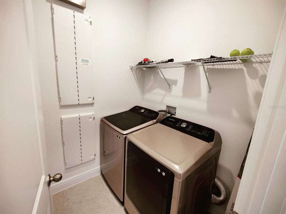 En Renta: $3,999 (4 camas, 3 baños, 2650 Pies cuadrados)