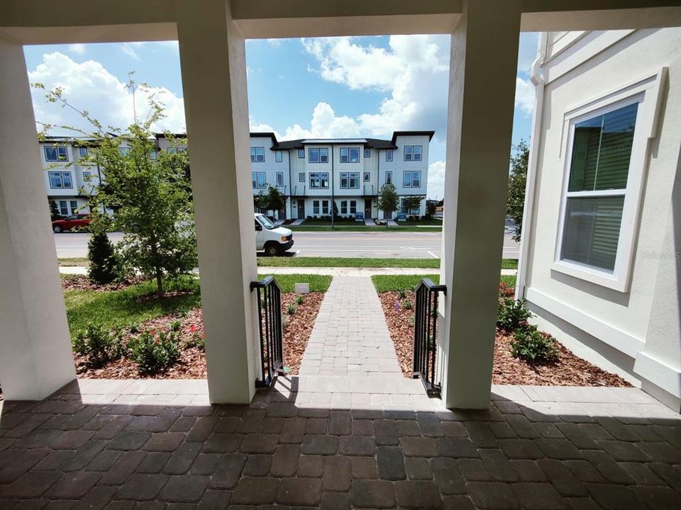 En Renta: $3,999 (4 camas, 3 baños, 2650 Pies cuadrados)