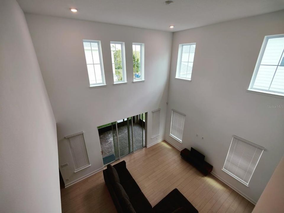 En Renta: $3,999 (4 camas, 3 baños, 2650 Pies cuadrados)