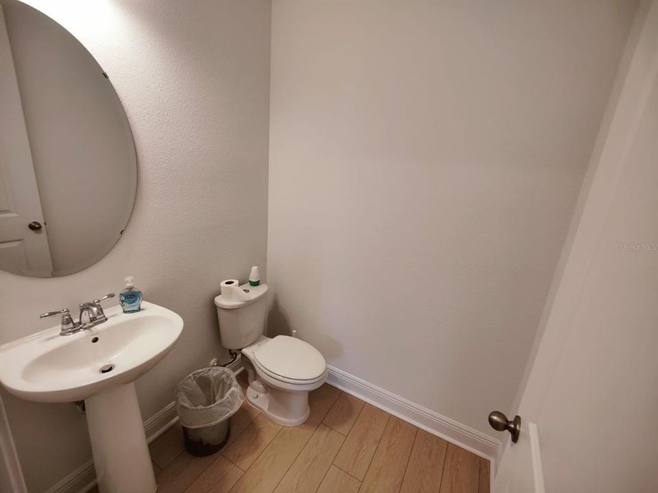 En Renta: $3,999 (4 camas, 3 baños, 2650 Pies cuadrados)