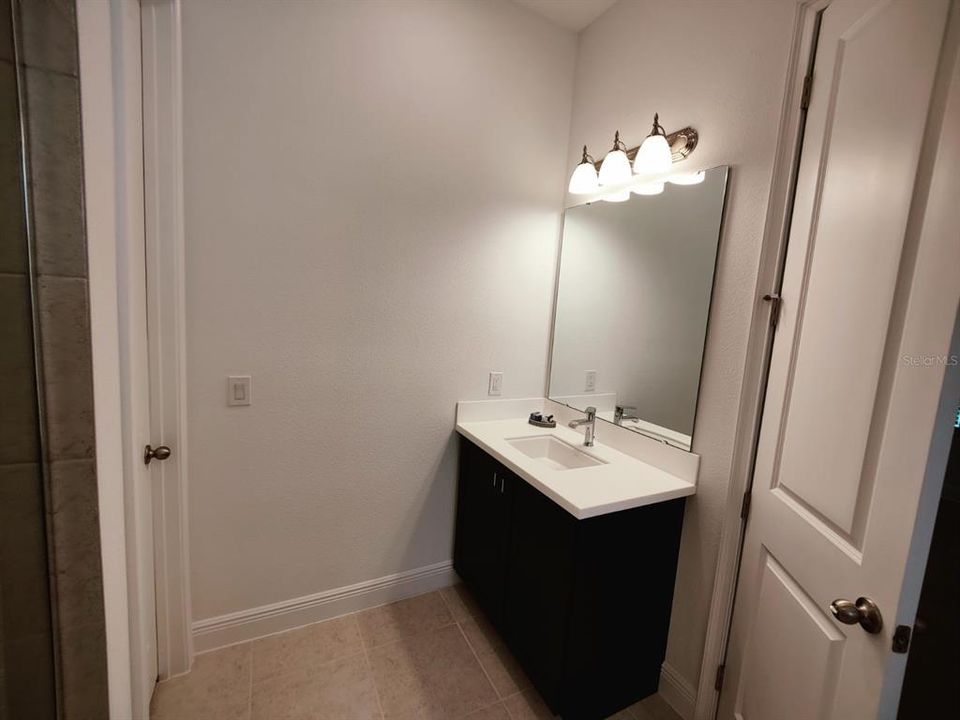 En Renta: $3,999 (4 camas, 3 baños, 2650 Pies cuadrados)