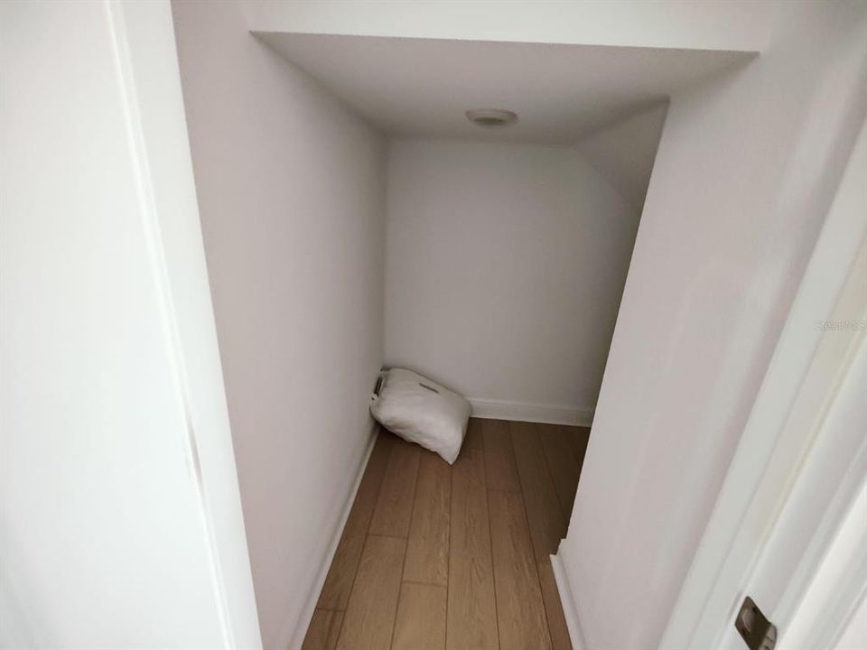 En Renta: $3,999 (4 camas, 3 baños, 2650 Pies cuadrados)